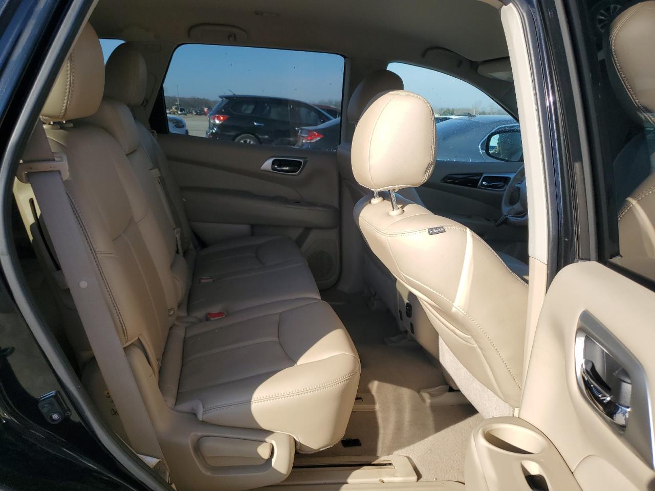 2015 Nissan Pathfinder - Image 12