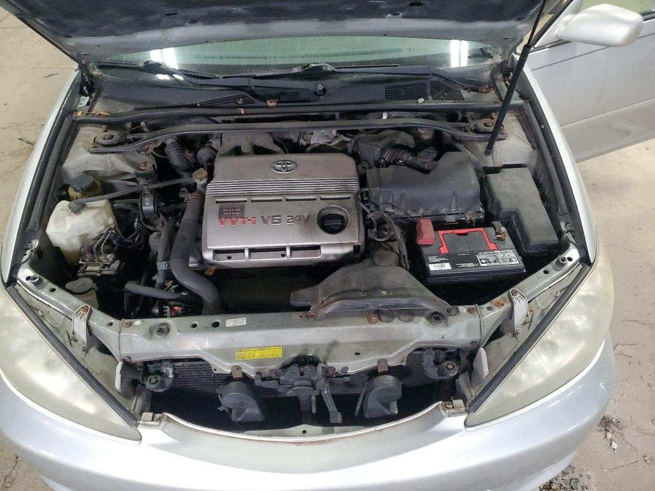 2005 Toyota Camry - Image 11