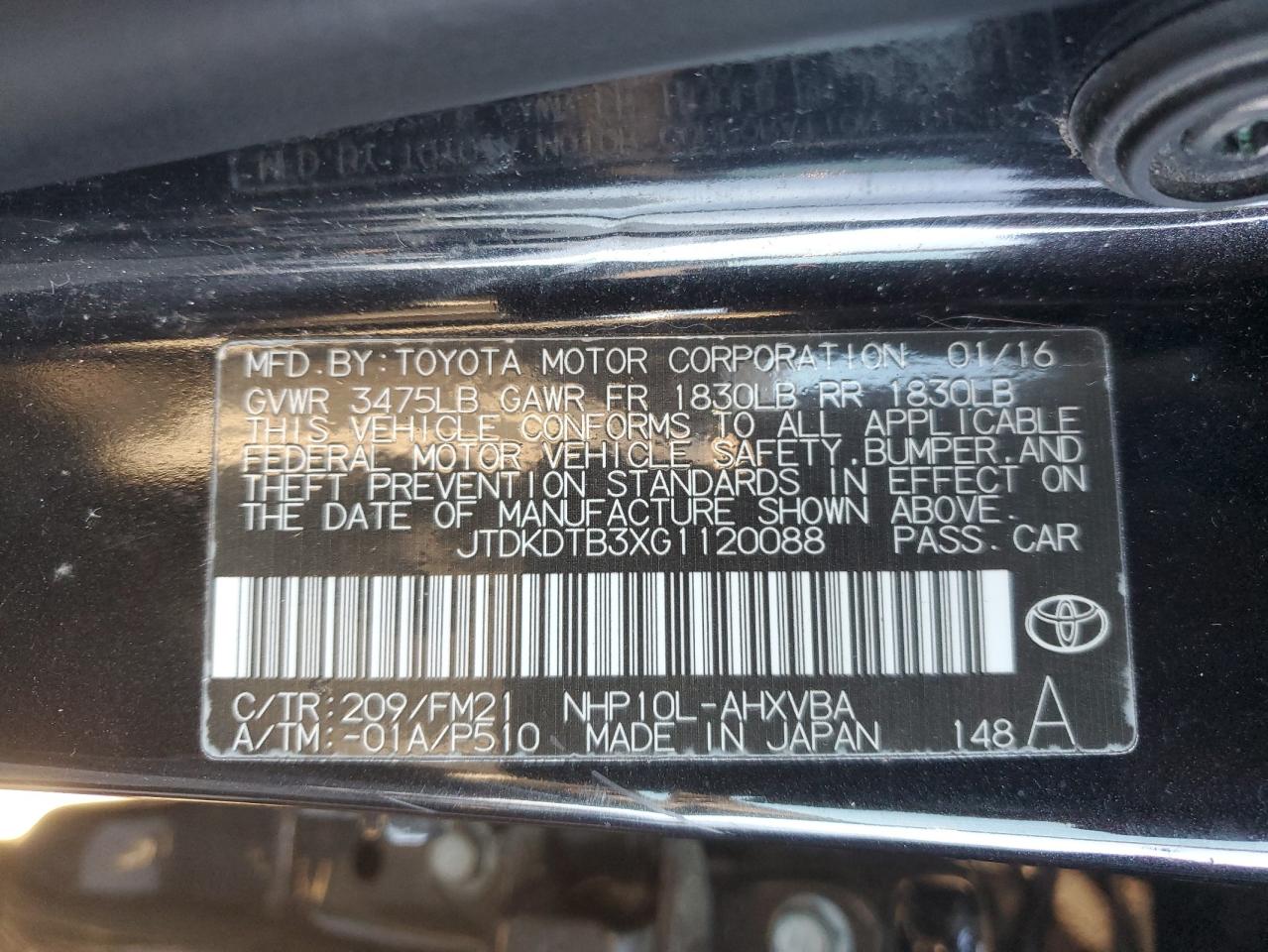 2016 Toyota Prius - Image 12