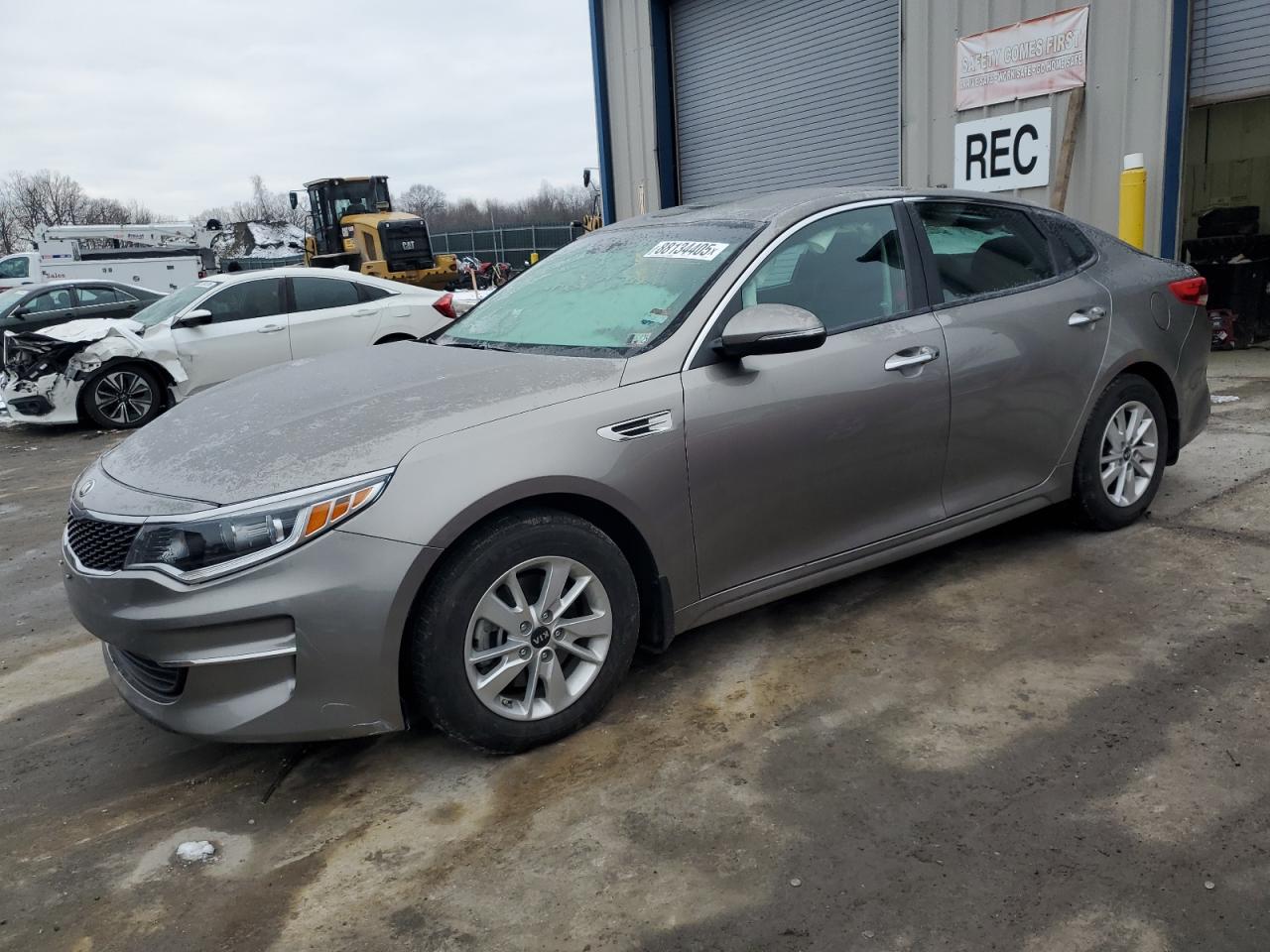 VIN 5XXGT4L39GG105955 2016 KIA OPTIMA no.1