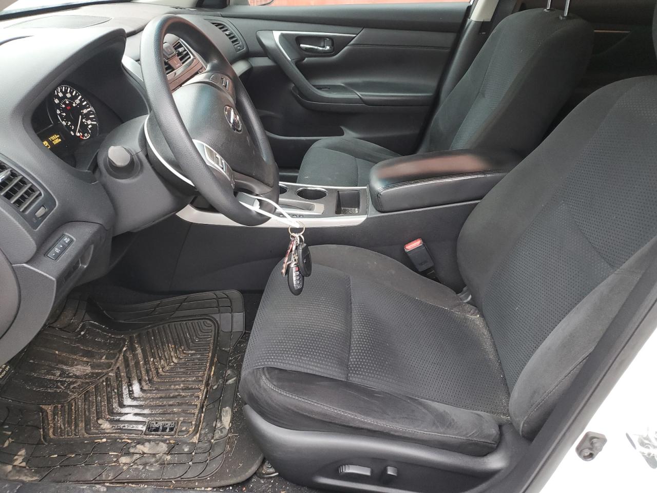 2015 Nissan Altima - Image 7