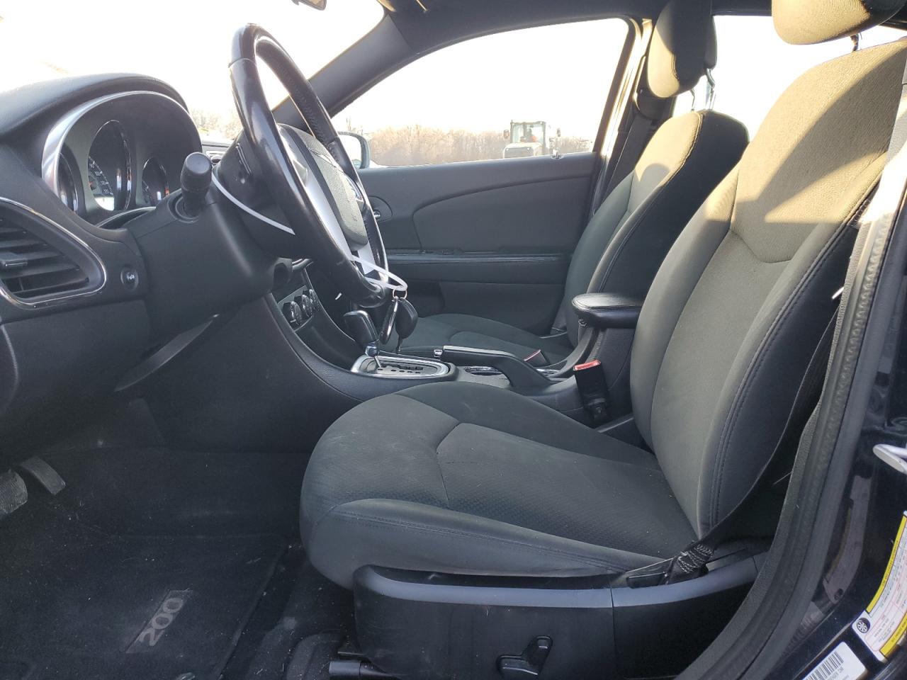 2012 Chrysler 200 - Image 7