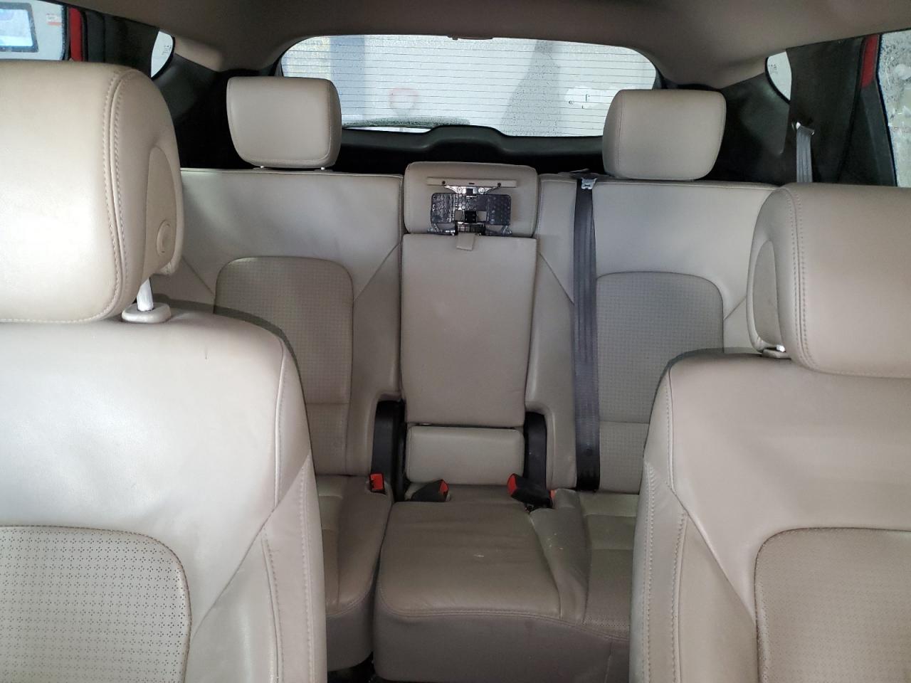 2013 Hyundai Santa Fe - Image 10