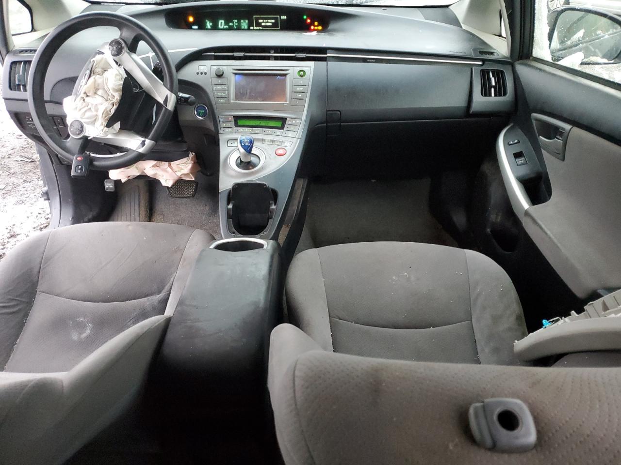 2013 Toyota Prius - Image 8