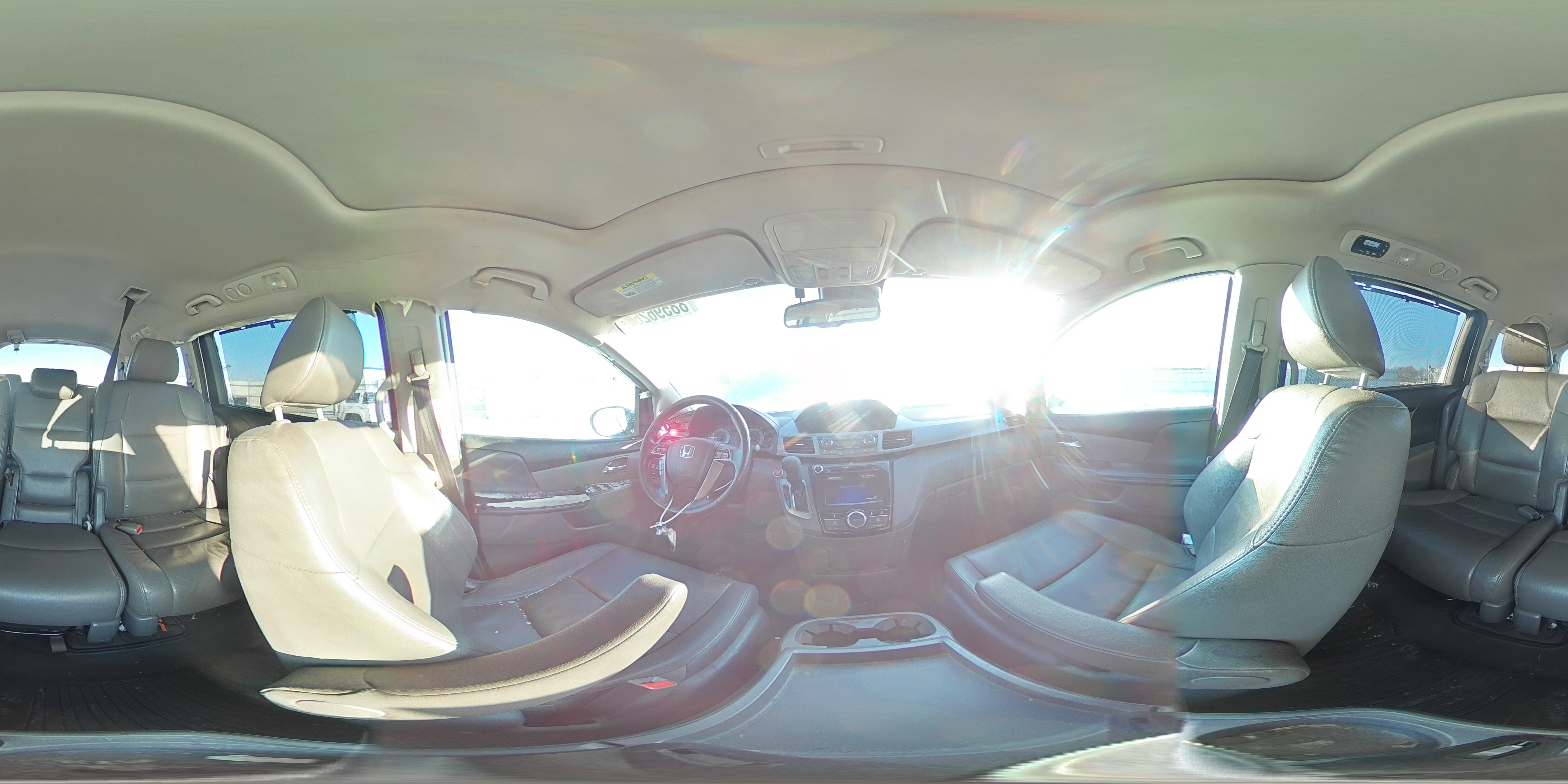 2014 Honda Odyssey - Image 14