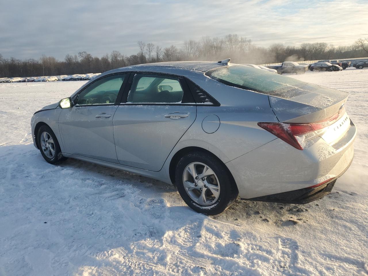 2021 Hyundai Elantra - Image 2