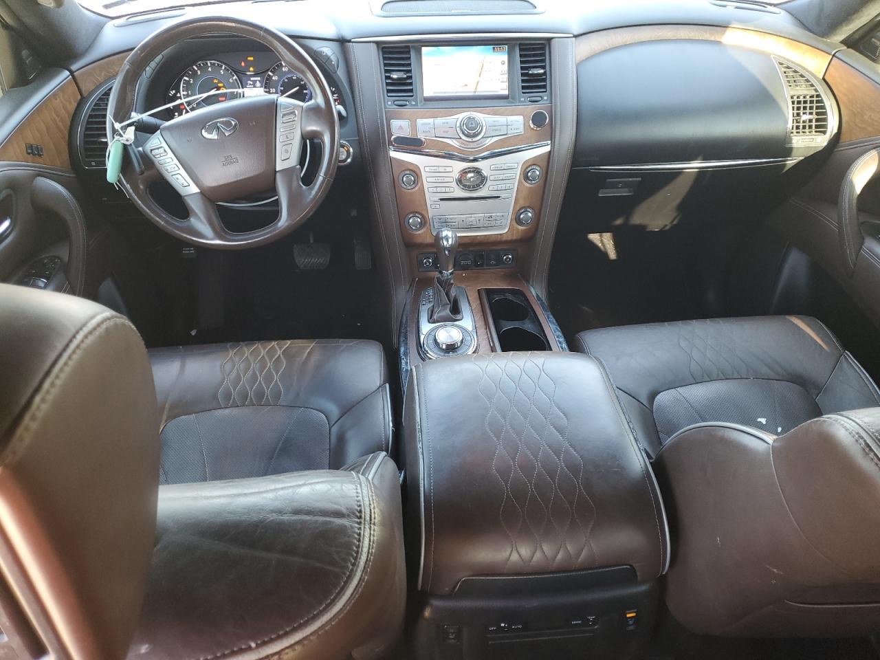2015 Infiniti QX80 - Image 8