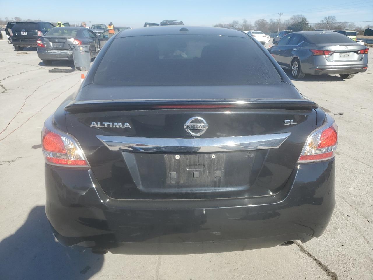 2015 Nissan Altima - Image 6