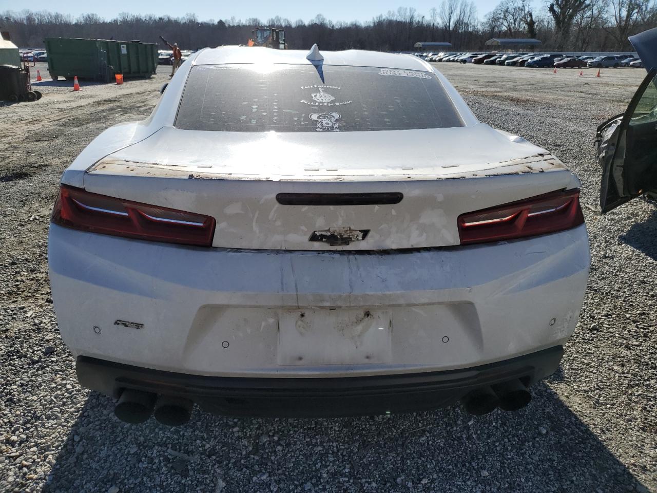 2017 Chevrolet Camaro - Image 6