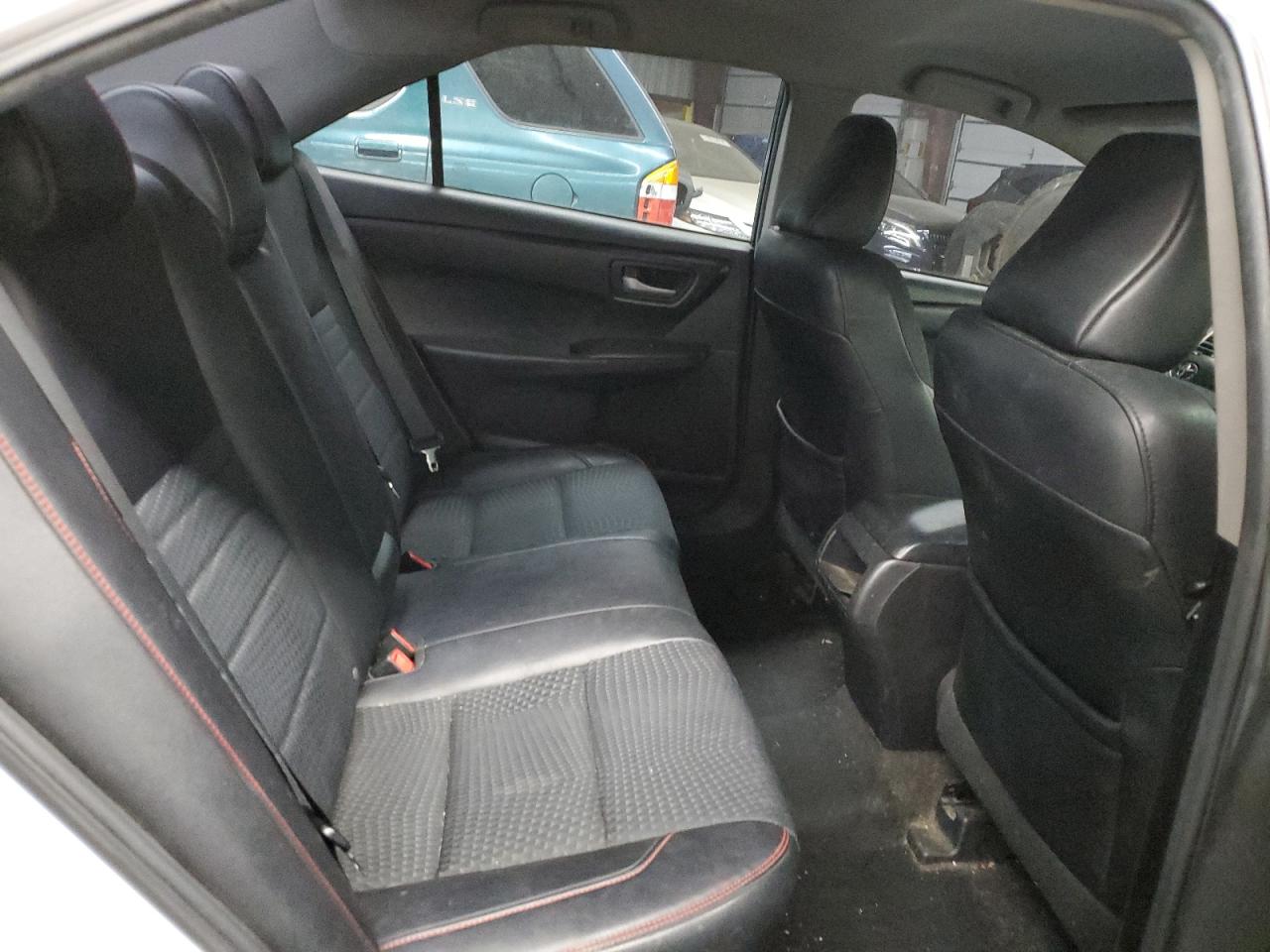 2015 Toyota Camry - Image 10