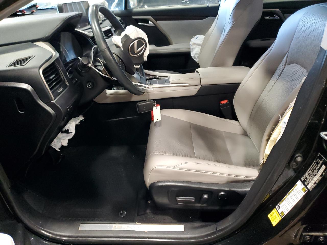 2022 Lexus RX - Image 7