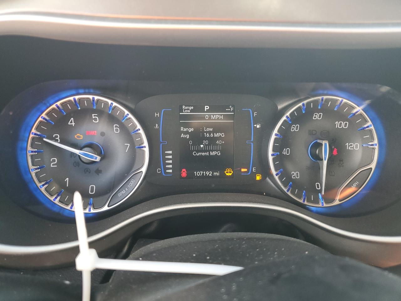 2020 Chrysler Pacifica - Image 9