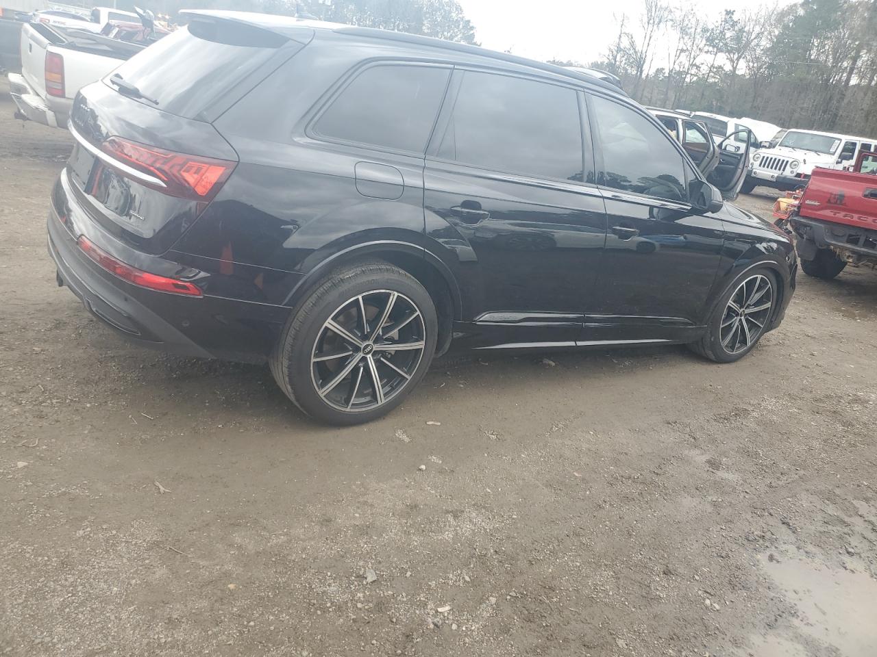 2021 Audi Q7 - Image 3