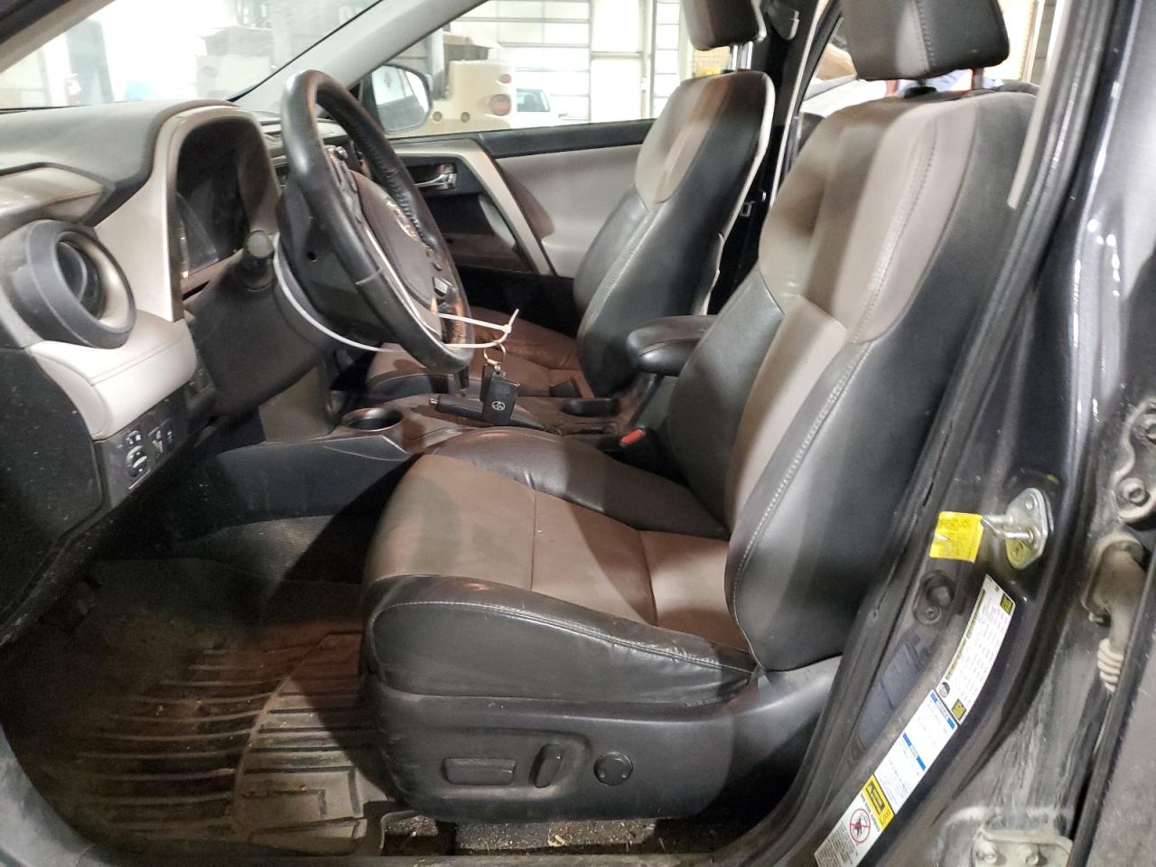 2015 Toyota RAV 4 - Image 7