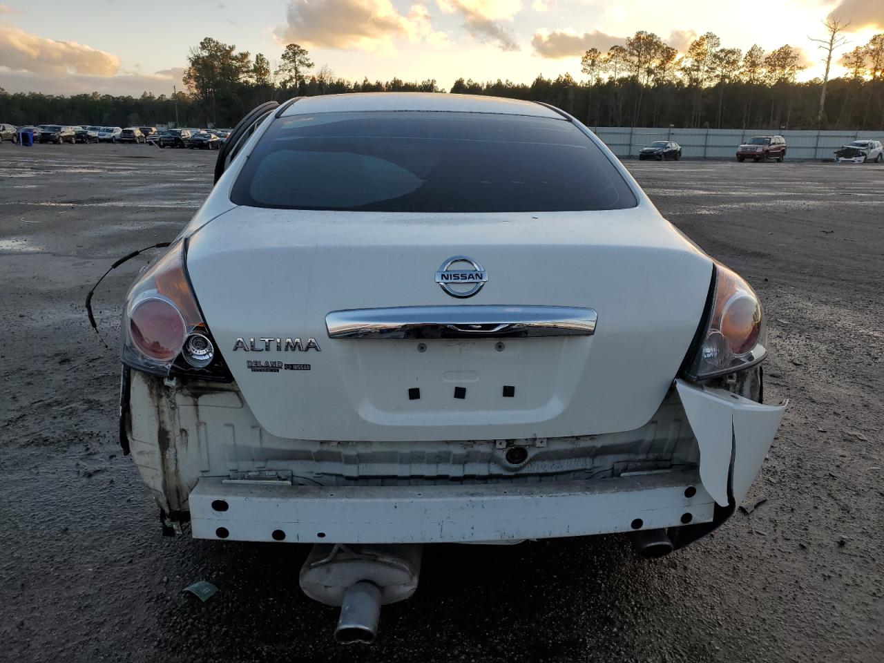 2010 Nissan Altima - Image 6