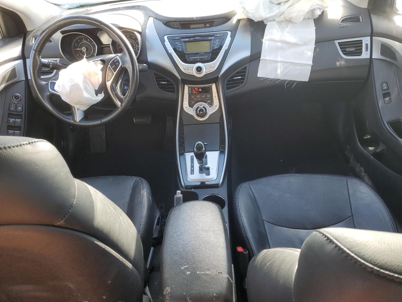 2012 Hyundai Elantra - Image 8