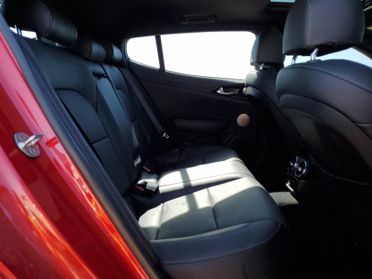 2023 Kia Stinger - Image 10