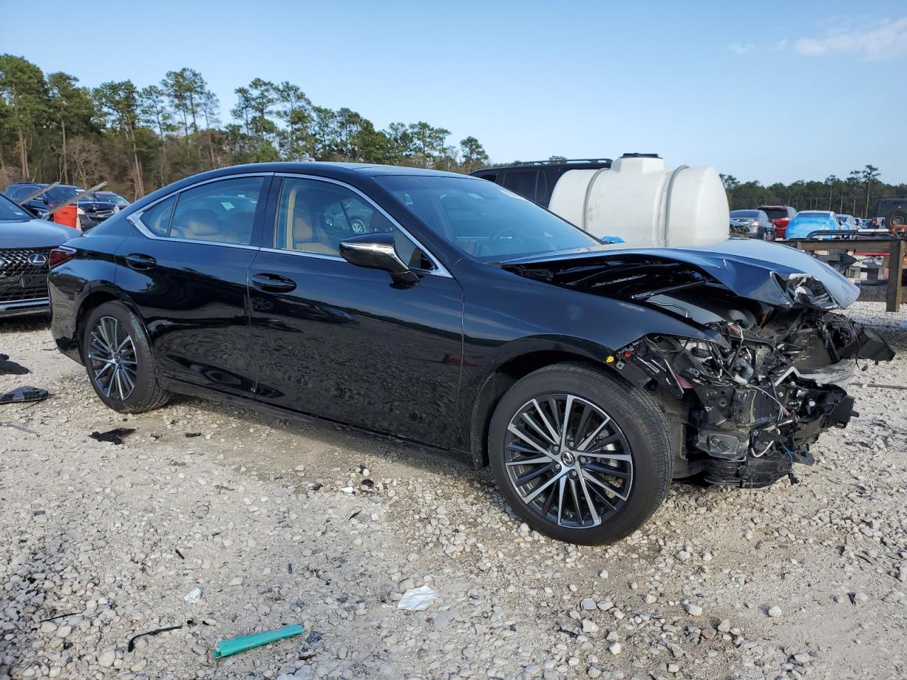 2024 Lexus ES - Image 4