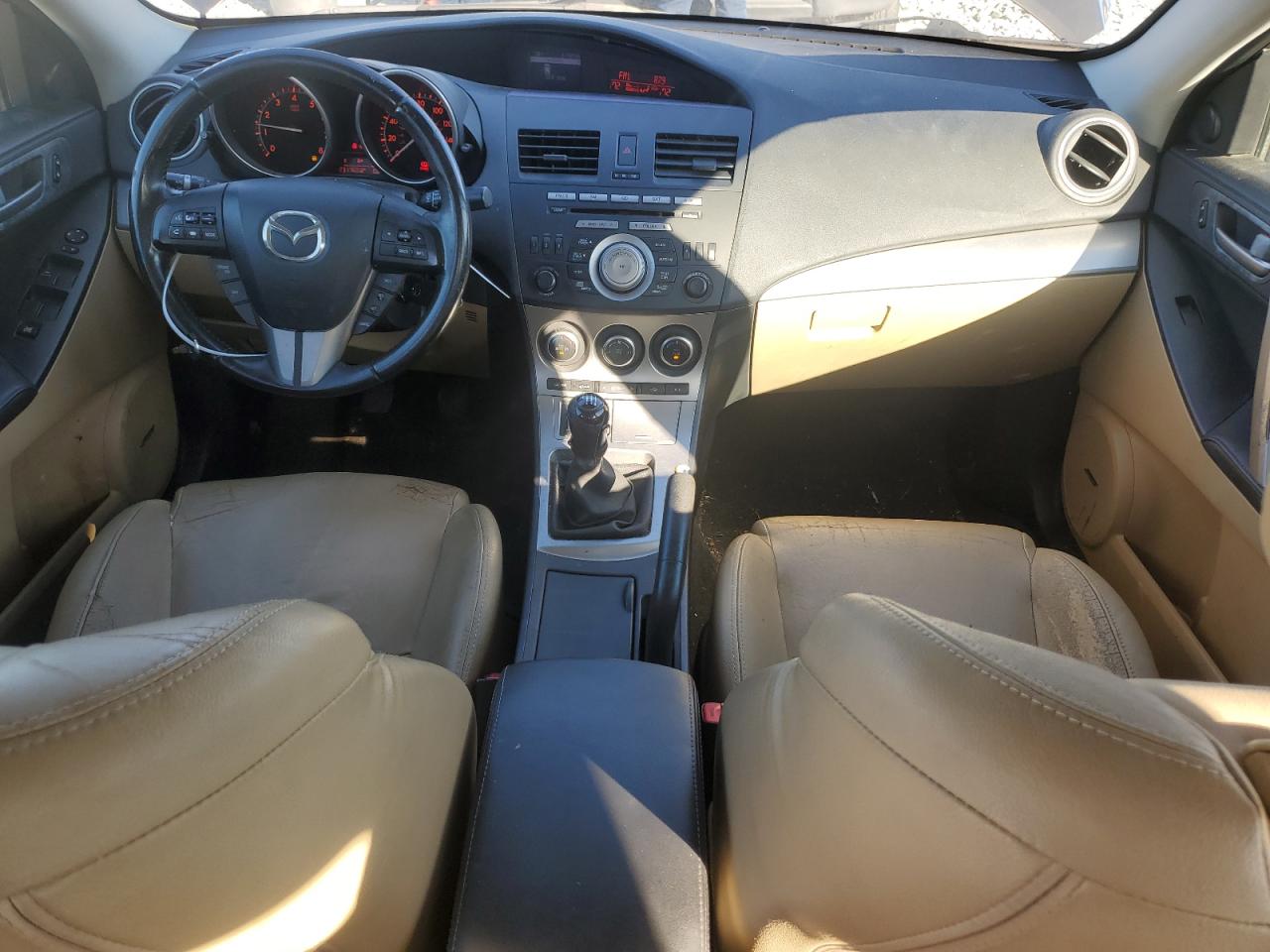 2010 Mazda 3 - Image 8