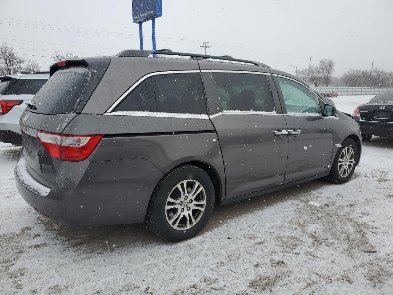 2012 Honda Odyssey - Image 3