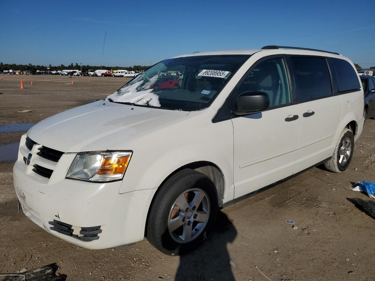 2008 Dodge Caravan - Image 1