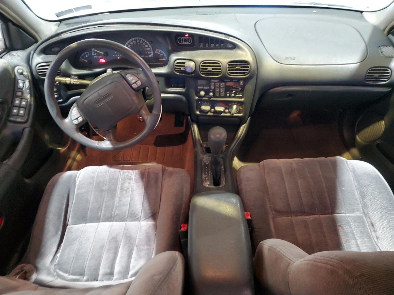 1998 Pontiac Grand Prix - Image 8