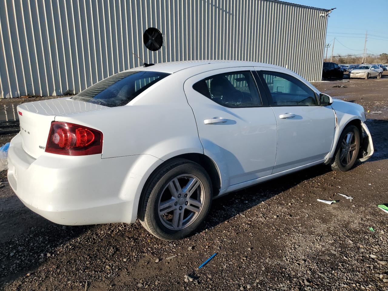 2013 Dodge Avenger - Image 3
