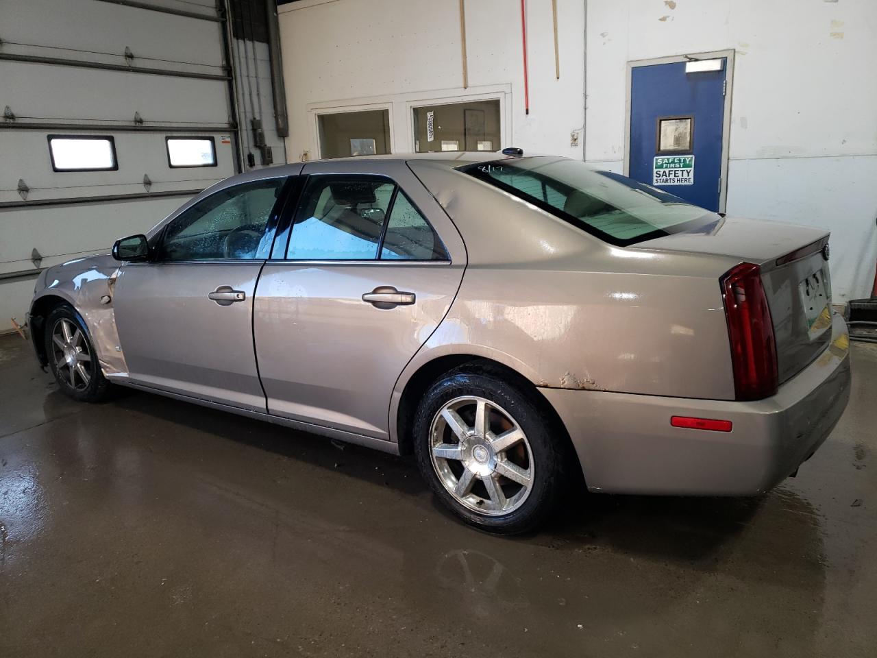 2006 Cadillac STS - Image 2