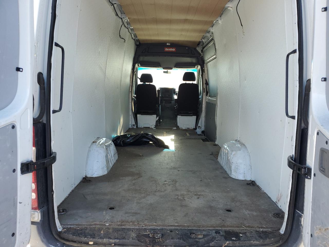 2015 Mercedes-Benz Sprinter - Image 10