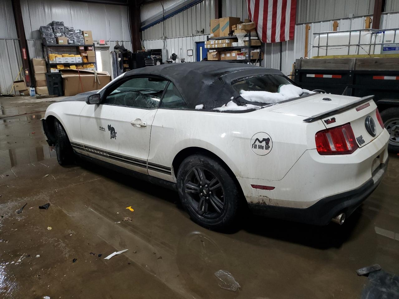 2011 Ford Mustang - Image 2