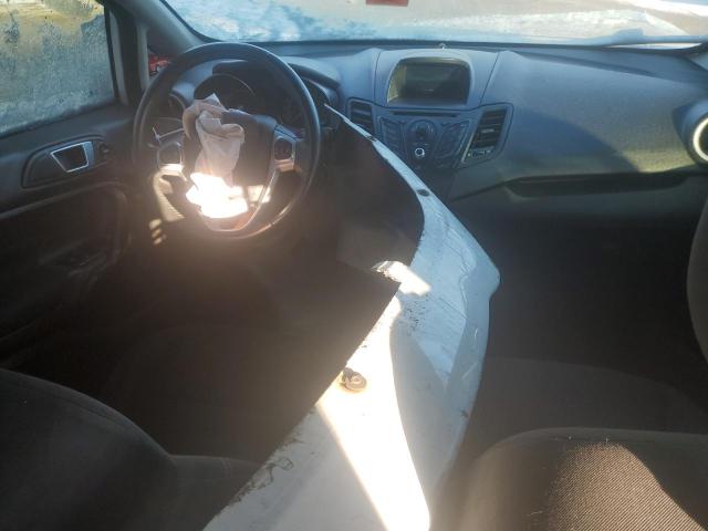 Хэтчбеки FORD FIESTA 2015 Белый