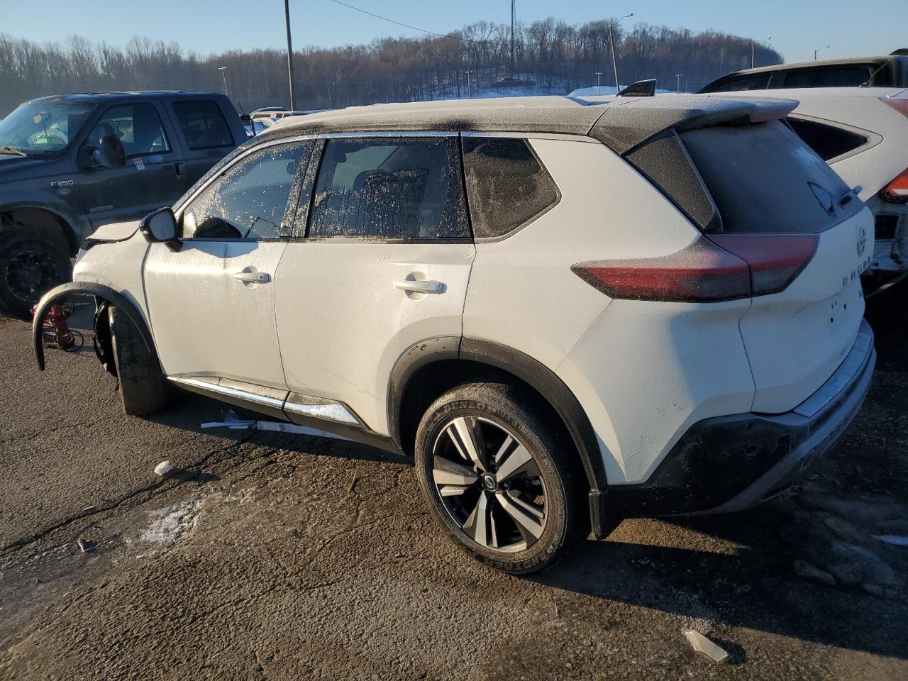 2021 Nissan Rogue - Image 2