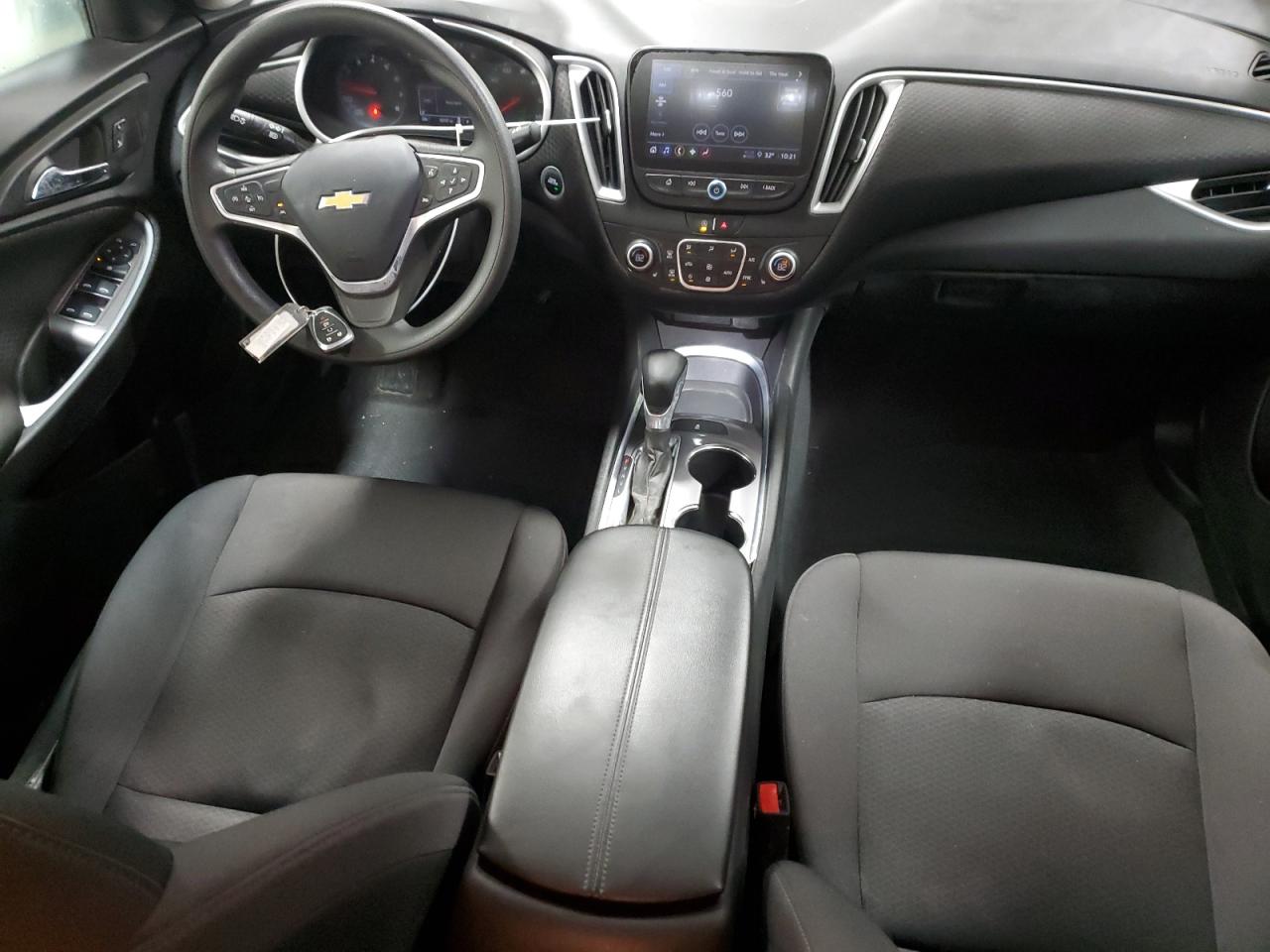 2023 Chevrolet Malibu - Image 8