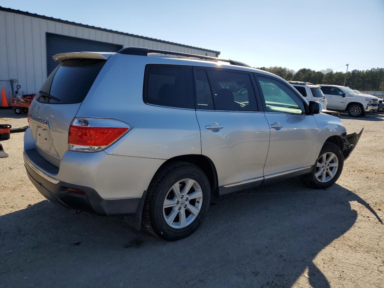 2012 Toyota Highlander - Image 3