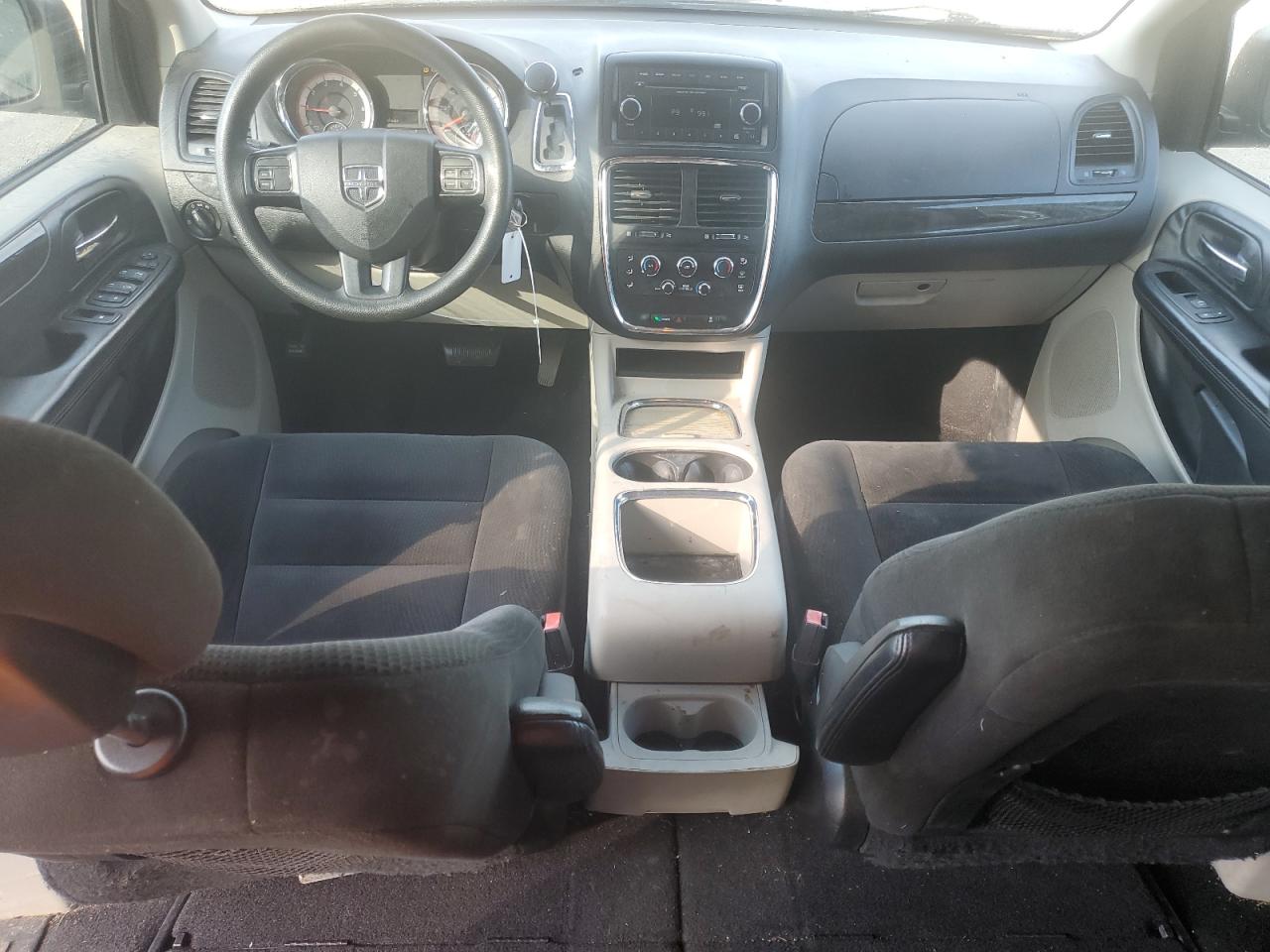 2016 Dodge Caravan - Image 8