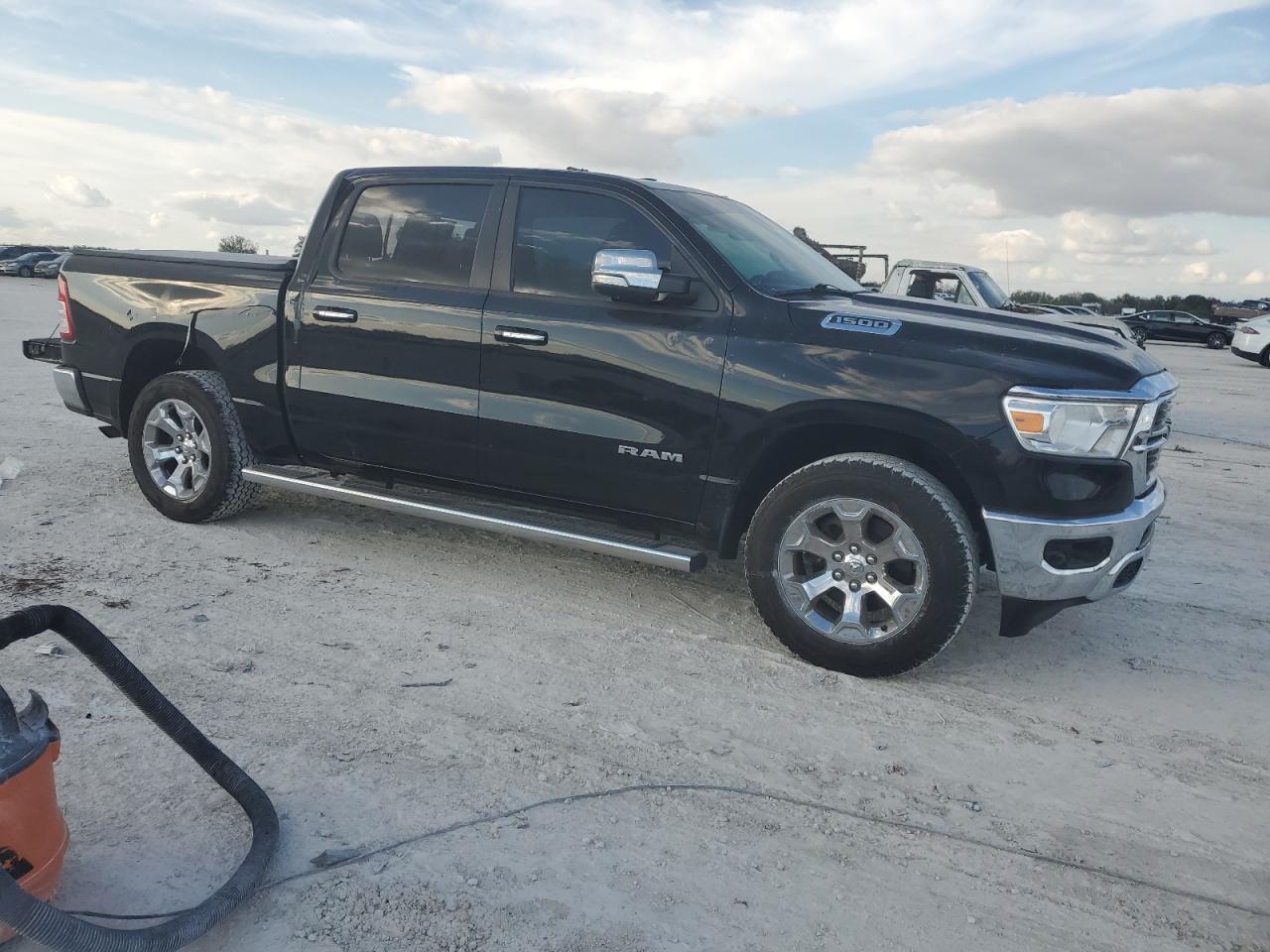2019 RAM 1500 - Image 4