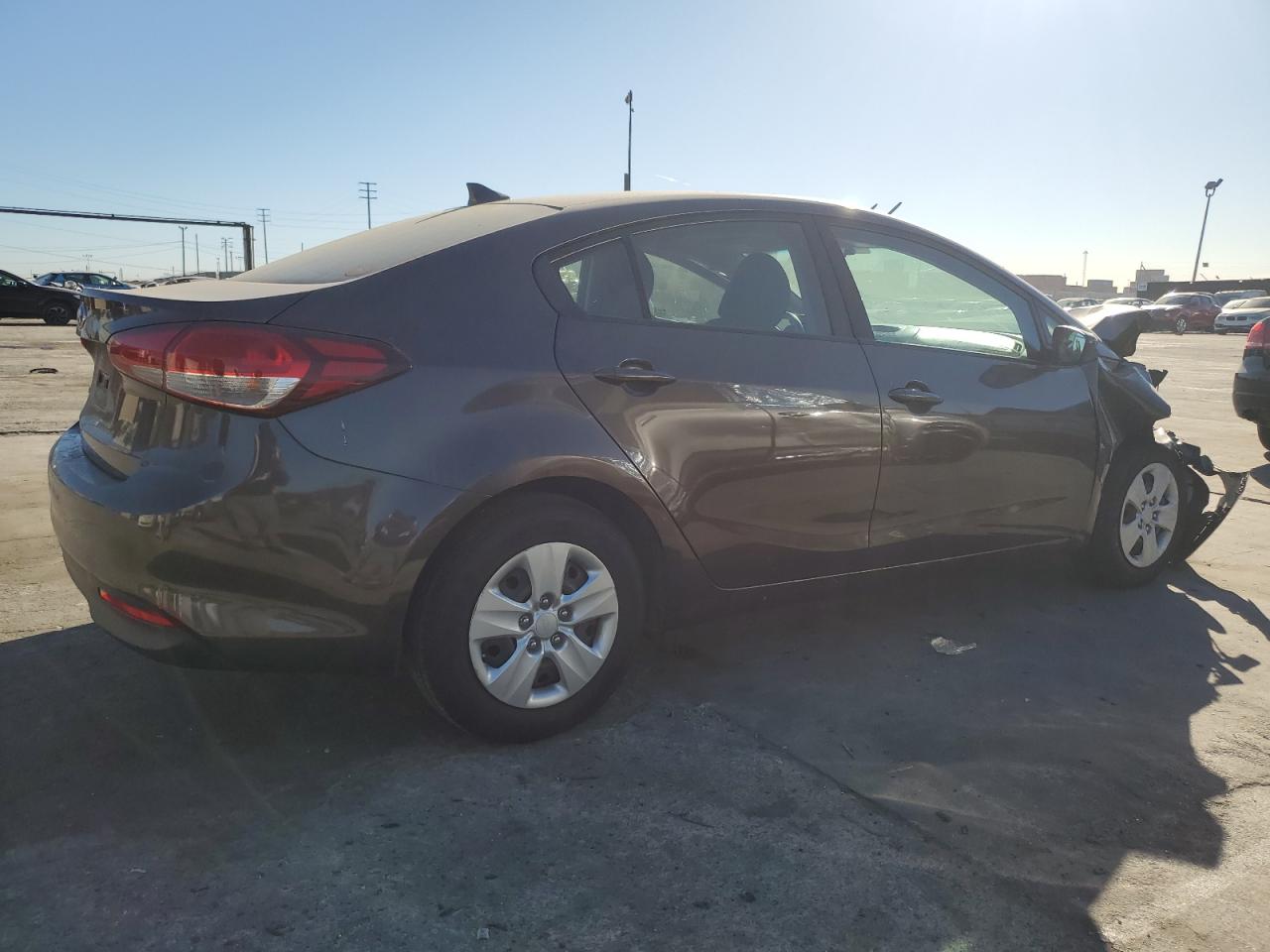 2017 Kia Forte - Image 3