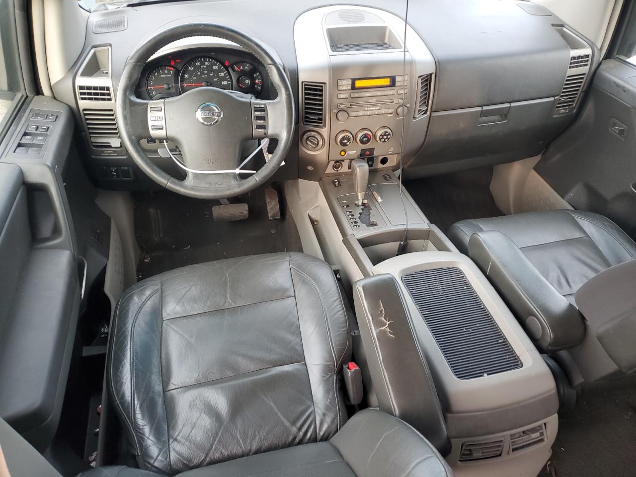 2004 Nissan Titan - Image 8