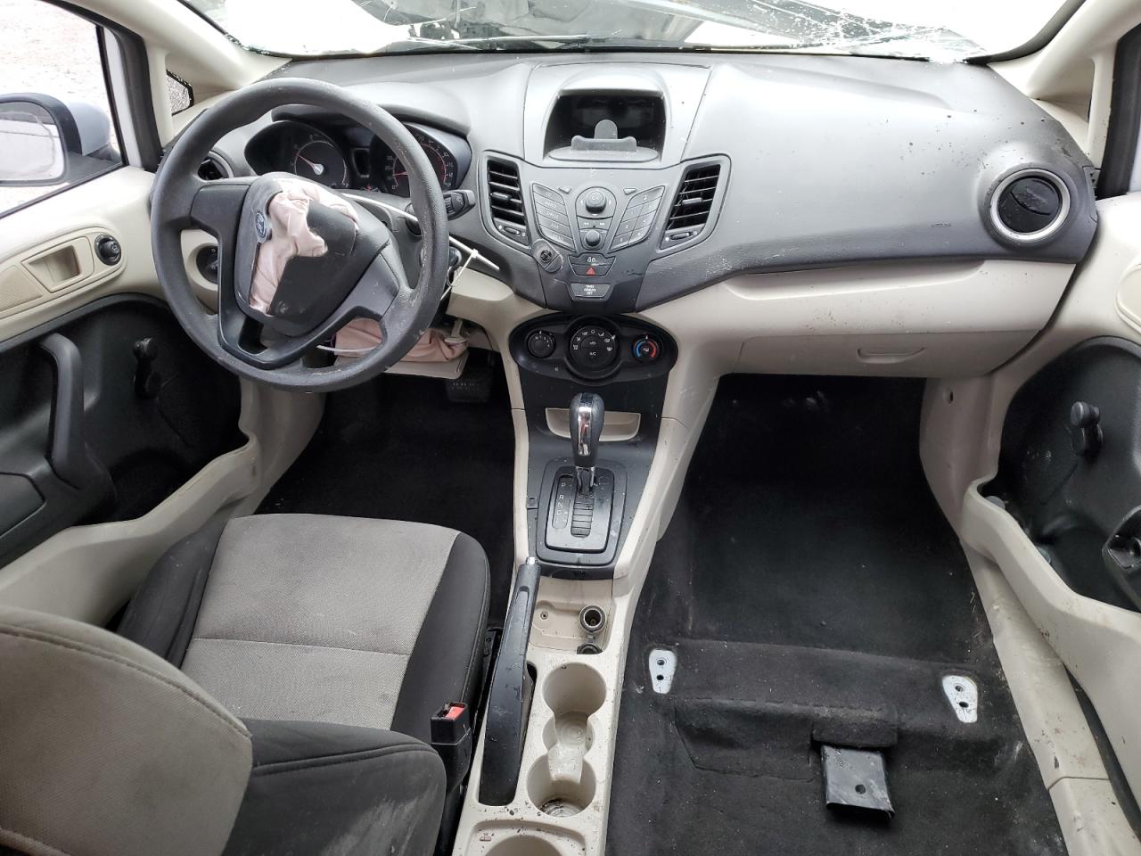 2013 Ford Fiesta - Image 8