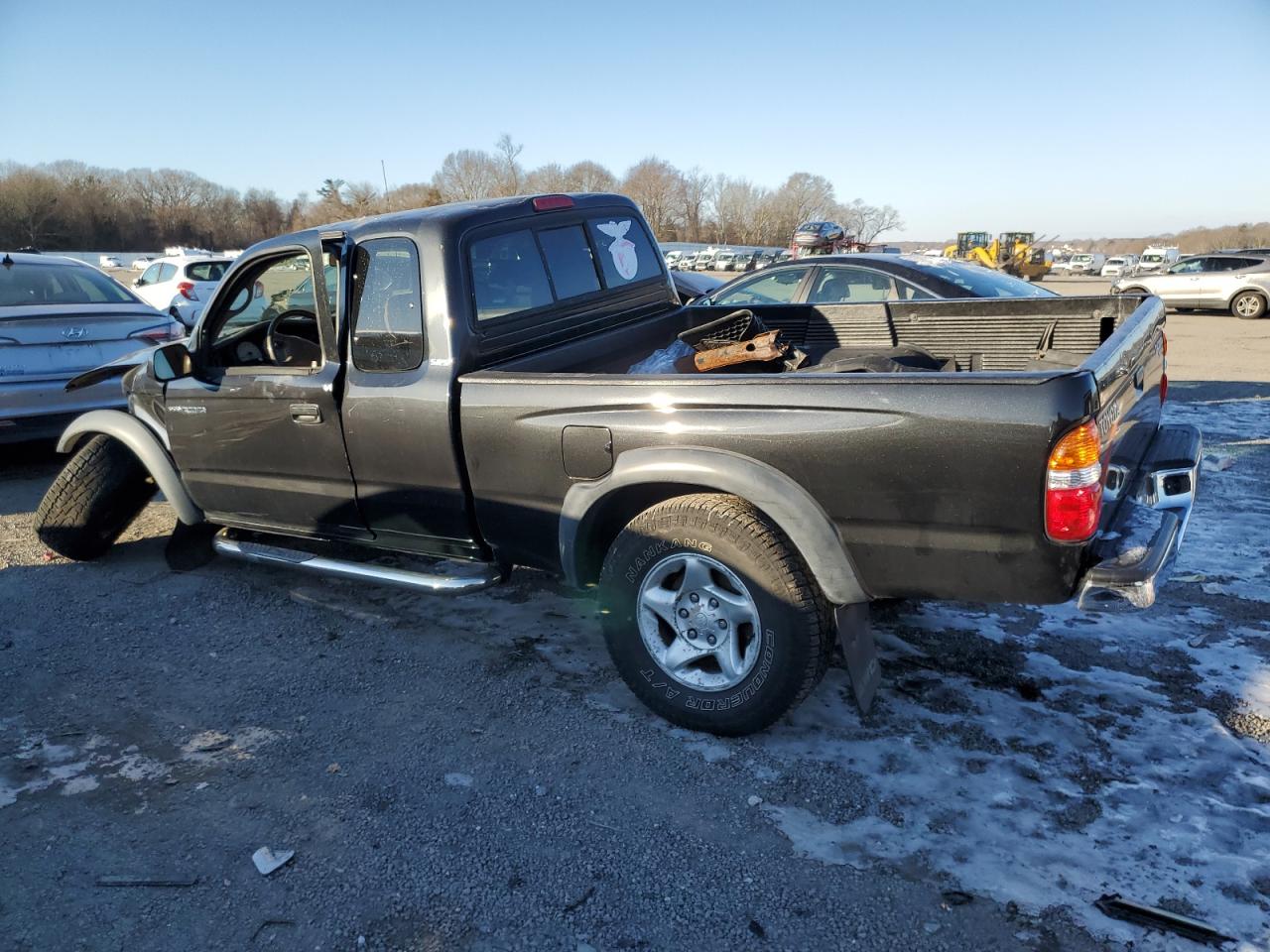 2004 Toyota Tacoma - Image 2