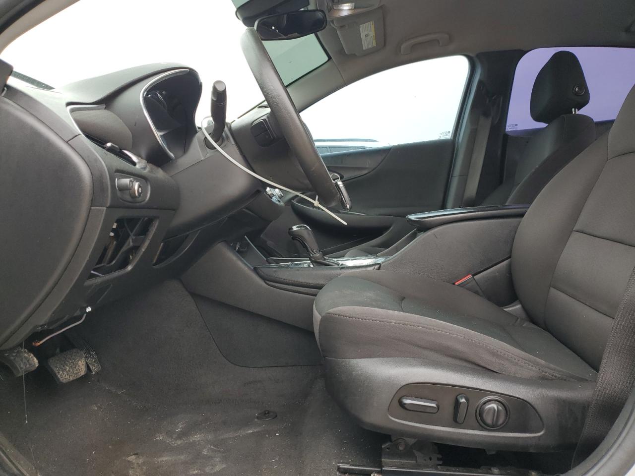 2018 Chevrolet Malibu - Image 7
