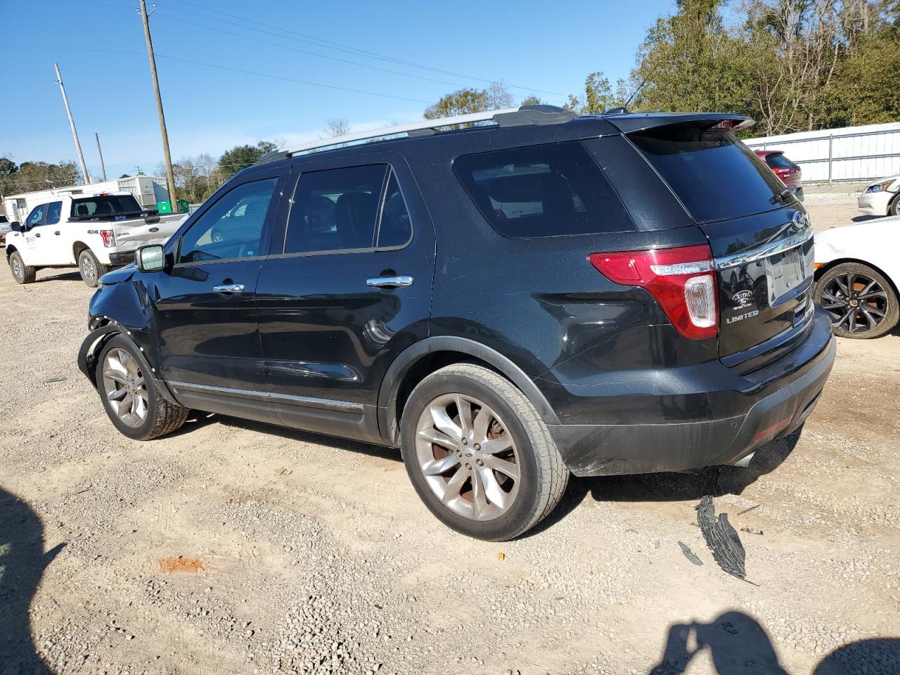 2014 Ford Explorer - Image 2