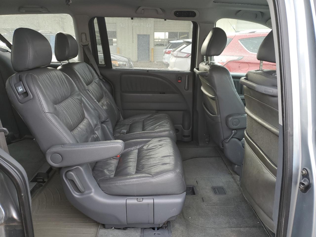 2007 Honda Odyssey - Image 11