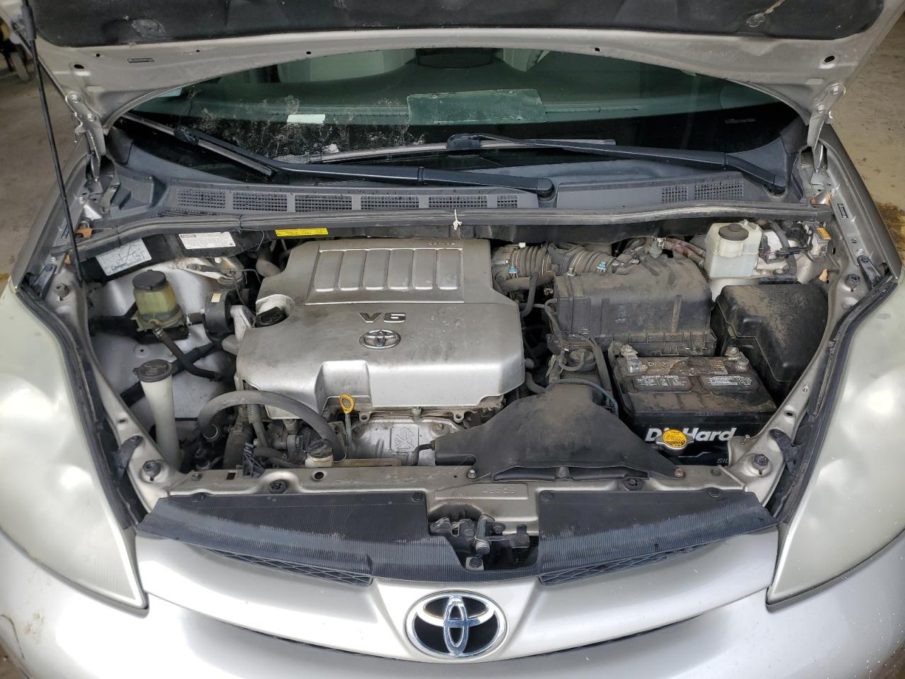 2009 Toyota Sienna - Image 12