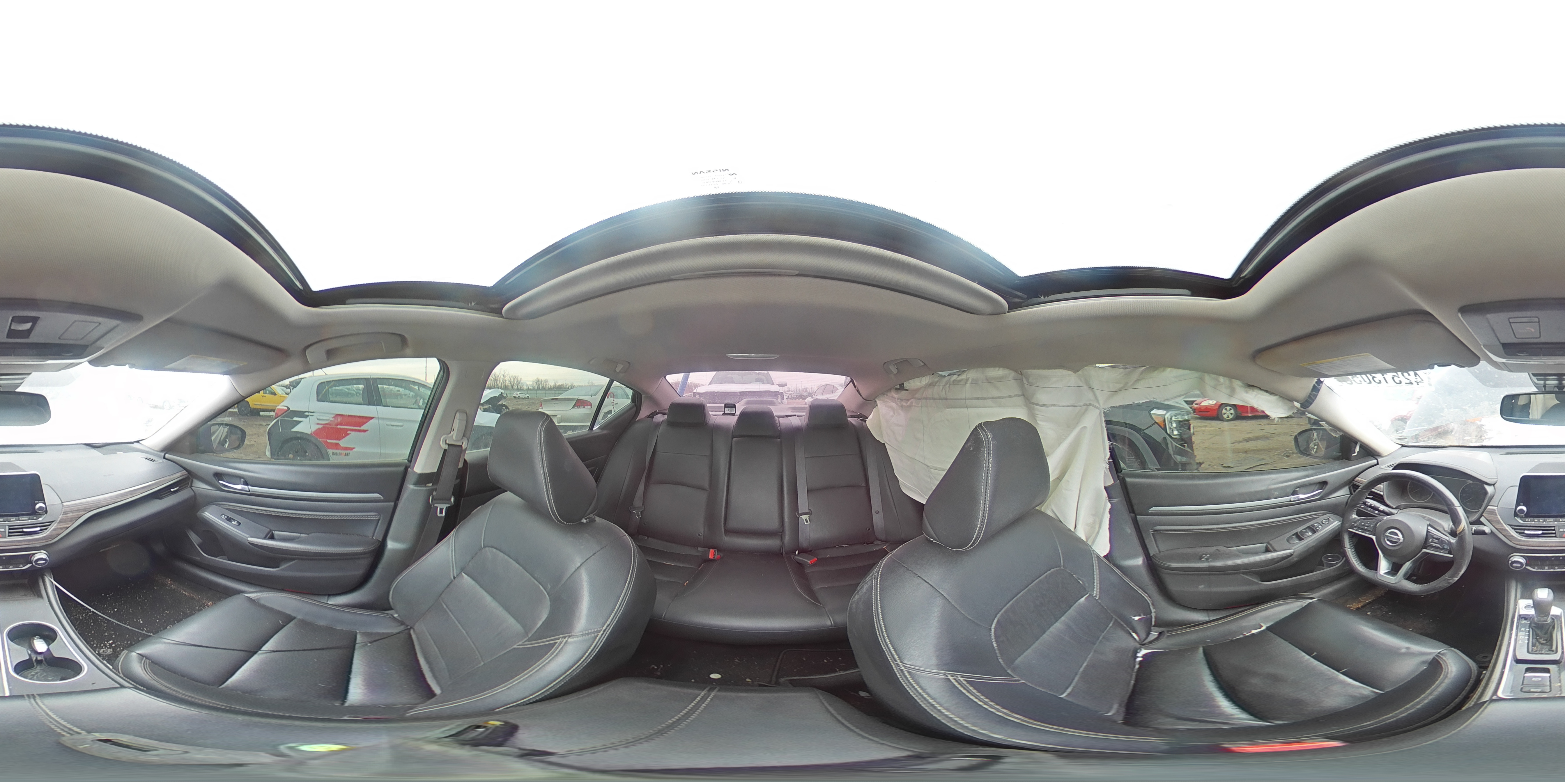 2019 Nissan Altima - Image 13