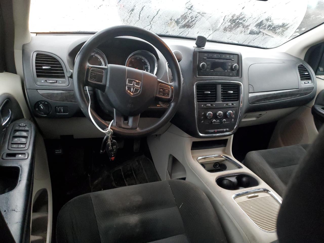 2016 Dodge Caravan - Image 8