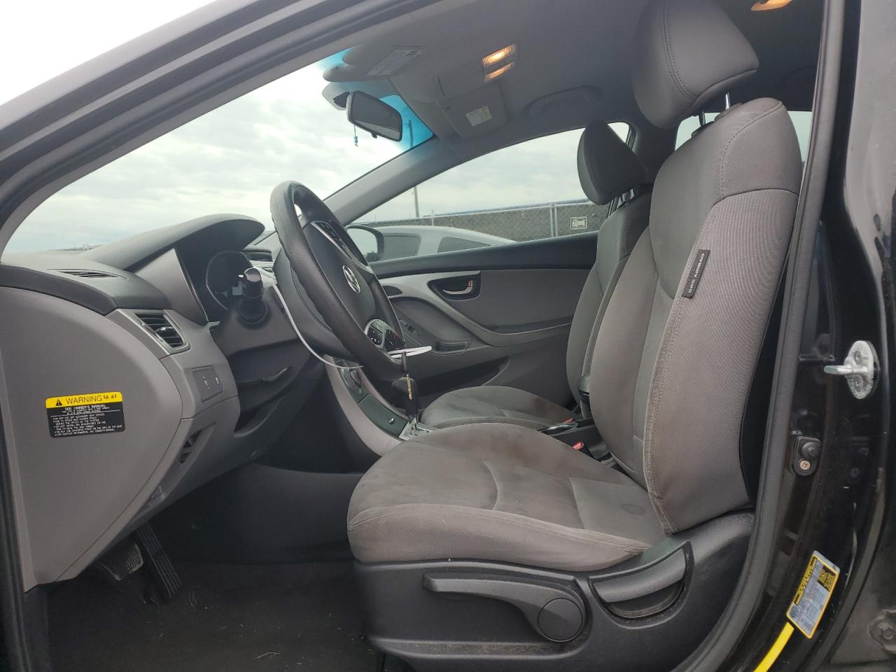 2011 Hyundai Elantra - Image 7