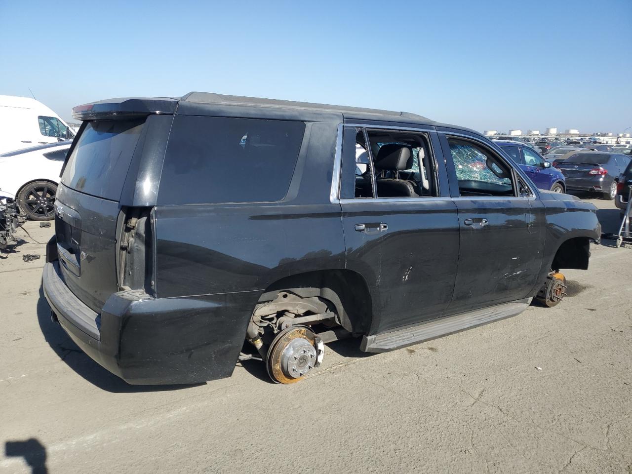2015 Chevrolet Tahoe - Image 3