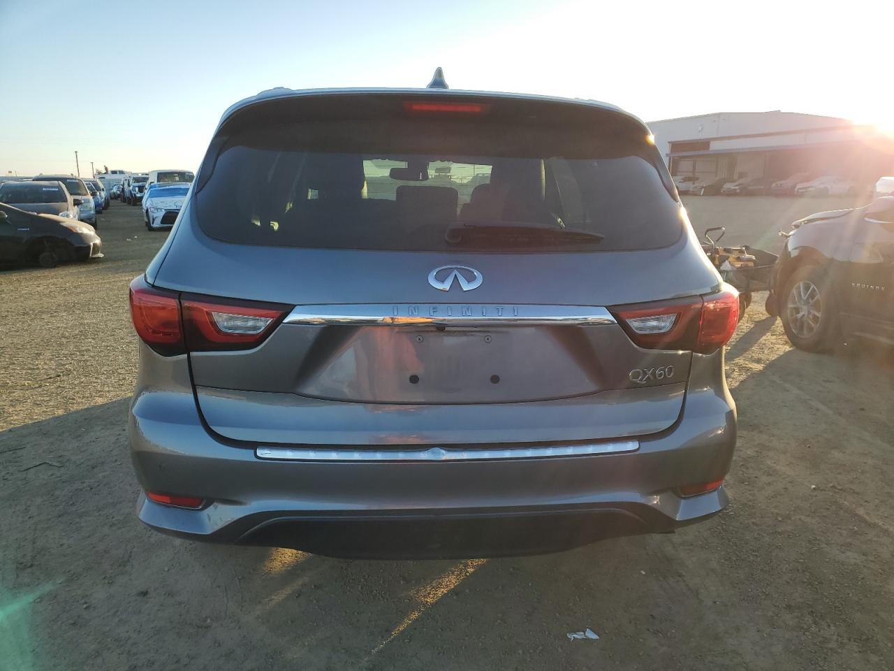 2017 Infiniti QX60 - Image 6