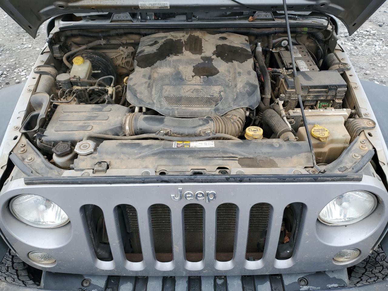 2018 Jeep Wrangler - Image 12